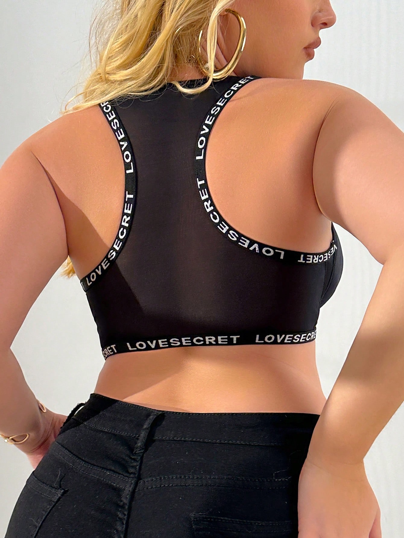 女性用プラスサイズレースブラ、フロントクロージャー、フルカバ - Full Coverage Bra のレビューと価格